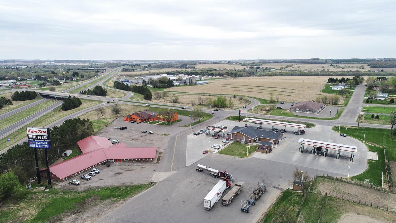 Bloomer Inn & Suites Exteriér fotografie