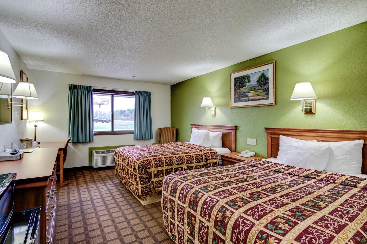 Bloomer Inn & Suites Exteriér fotografie