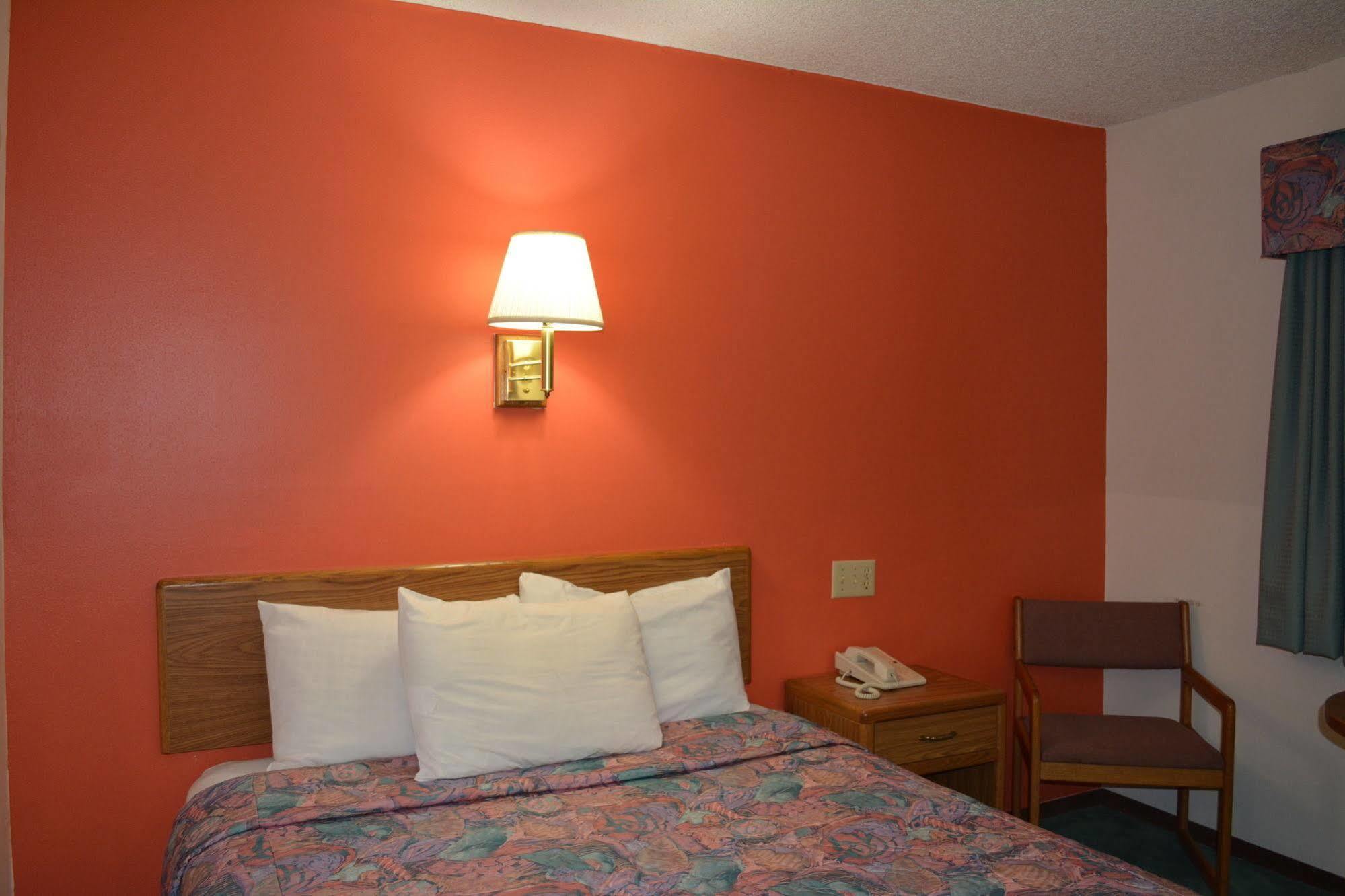 Bloomer Inn & Suites Exteriér fotografie