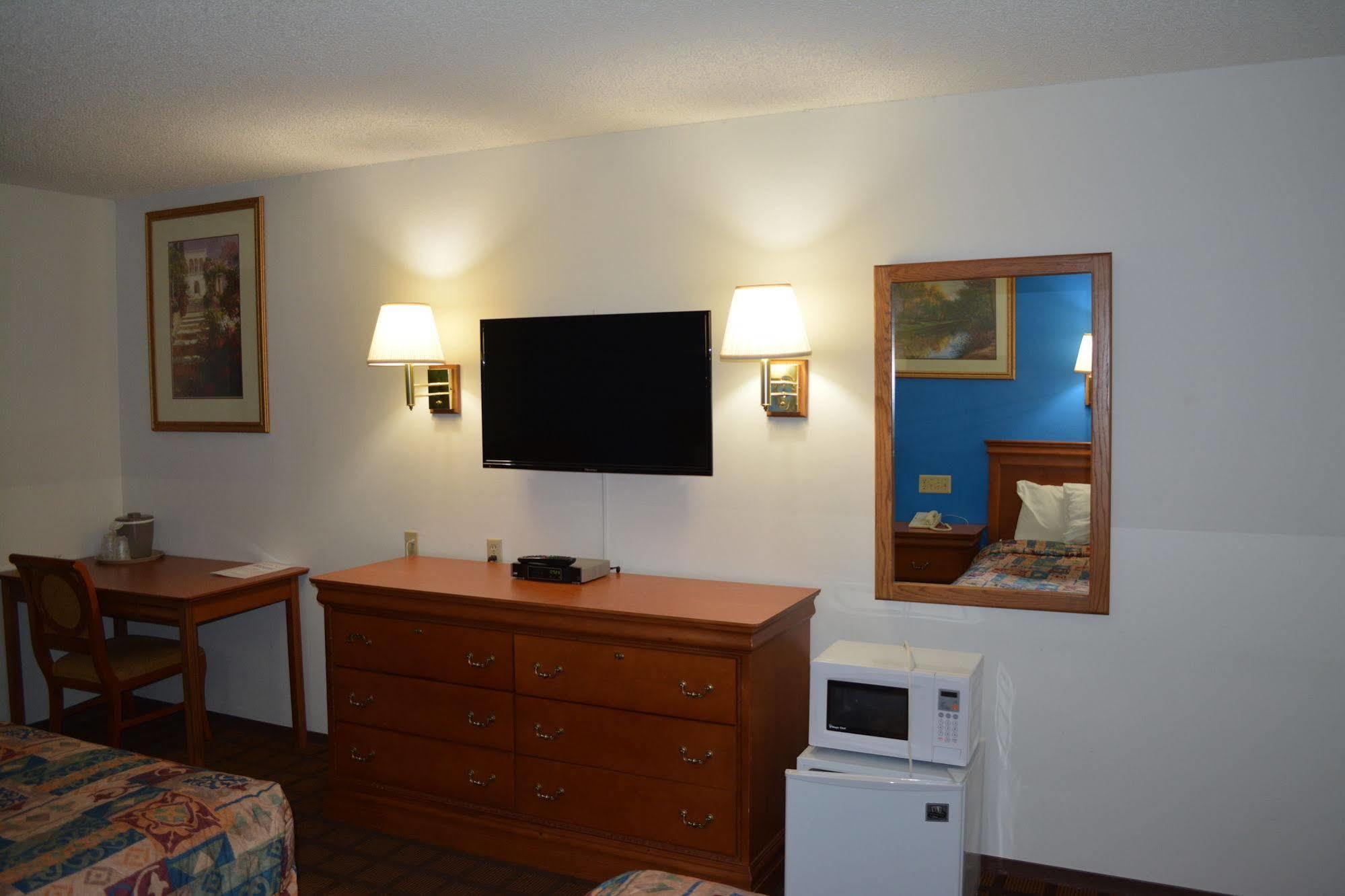 Bloomer Inn & Suites Exteriér fotografie