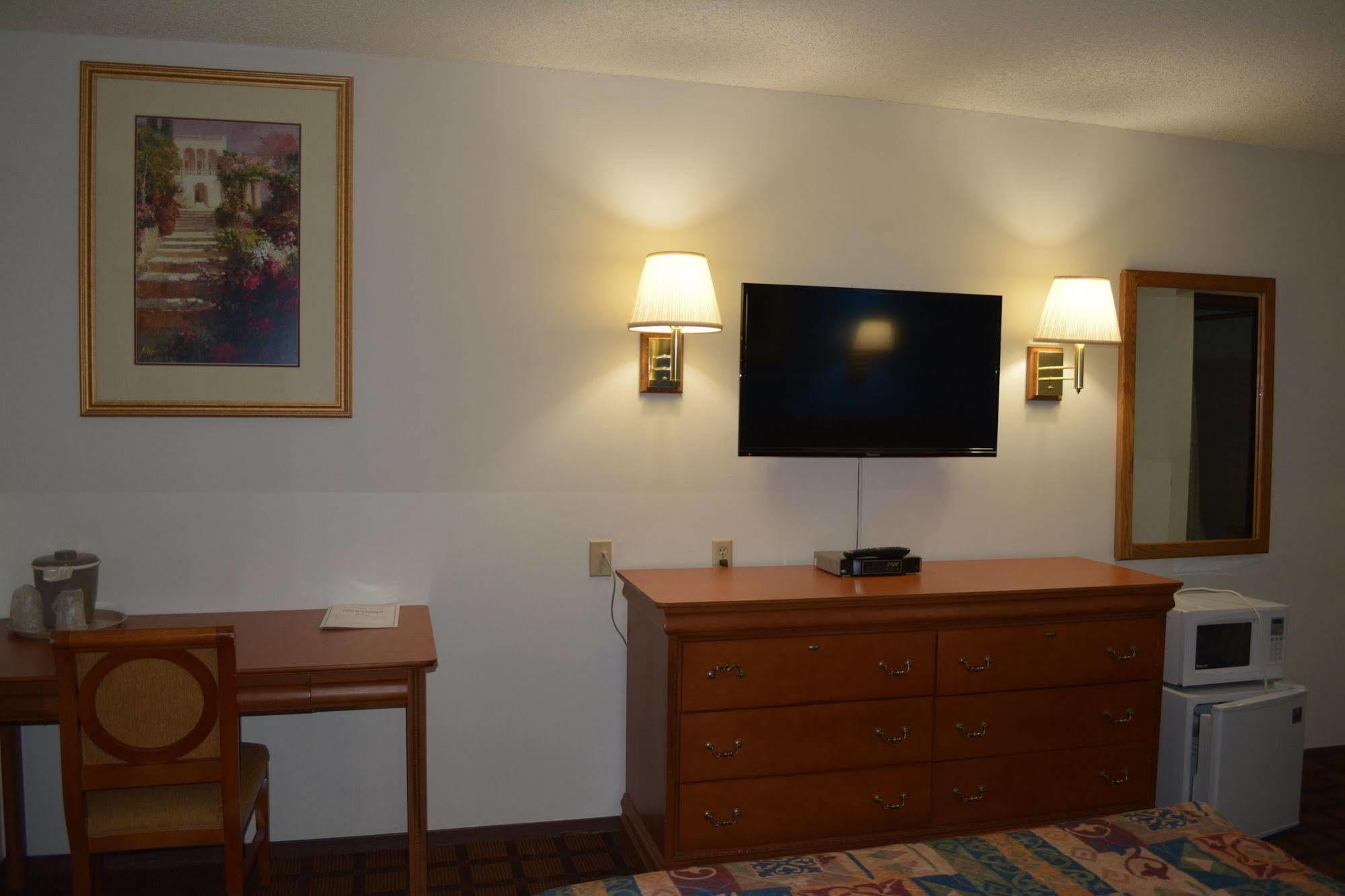 Bloomer Inn & Suites Exteriér fotografie