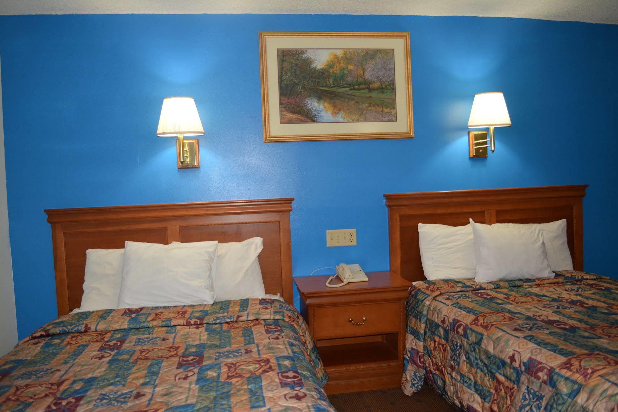 Bloomer Inn & Suites Exteriér fotografie