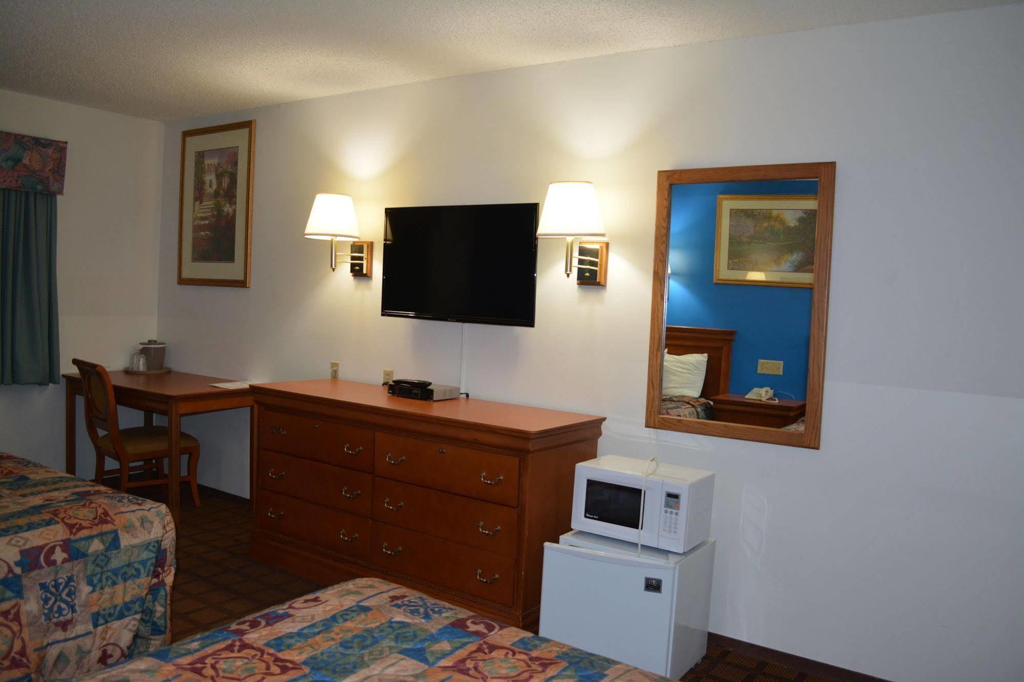 Bloomer Inn & Suites Exteriér fotografie