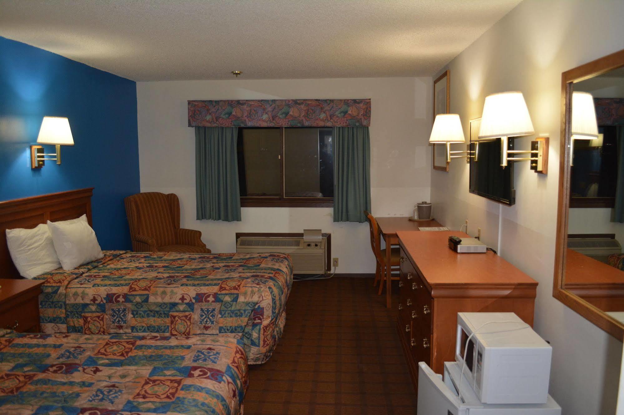 Bloomer Inn & Suites Exteriér fotografie