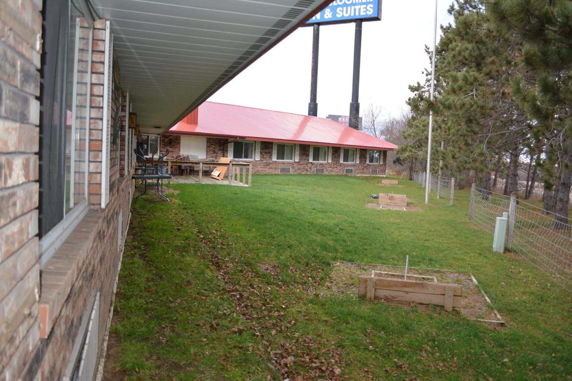 Bloomer Inn & Suites Exteriér fotografie